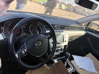 Volkswagen Passat Variant - 5