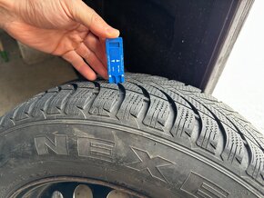 Disky 5x114,3 r16 s pneumatikami 215/60 r16 - 5