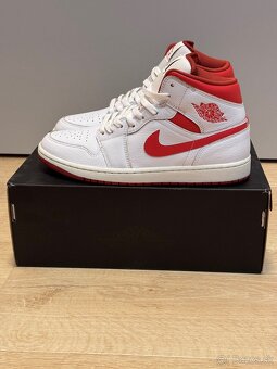 Air Jordan 1 mid se / lobster 44 - 5