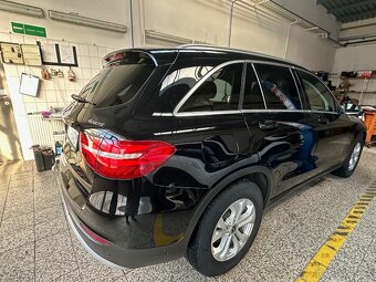 Predám Mercedes-Benz GLC 220 d 4MATIC - 5