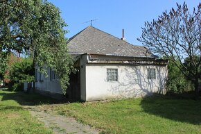 Priestranný rodinný dom v centre obce - Vyškovce nad Ipľom - 5