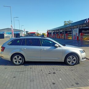 Škoda Octavia Combi 2.0 TDI Ambition DSG 4x4 - 5