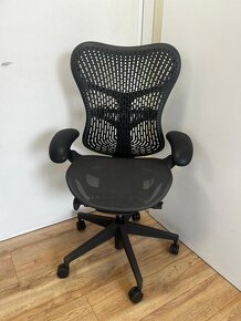 Herman Miller Mirra 2 Graphite - 5