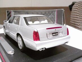 Predam Cadillac DeVille DTS 1:18 2006 - 5