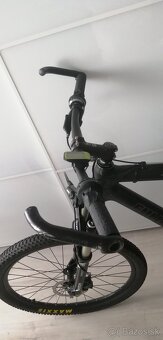 Predám karbónový horský bicykel XL v TOP stave - 5