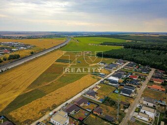 Pozemok v novovznikajúcej lokalite na výstavbu rodinného... - 5