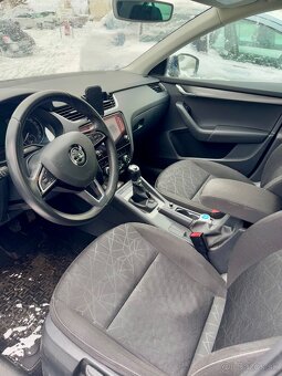 Octavia 2.0 TDi 110kw manuál bez ADBLUE - 5