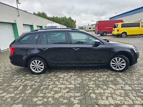 Škoda Octavia Combi 2.0 TDI M6 4x4 Style DVD Koža Ťažné R16 - 5