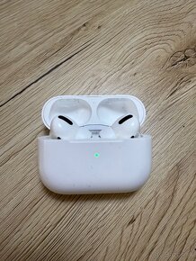 iPhone SE 2020 + AirPods Pro I. Generácie - 5