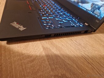 Lenovo ThinkPad T490 i5 16GB RAM 512GB SSD - 5