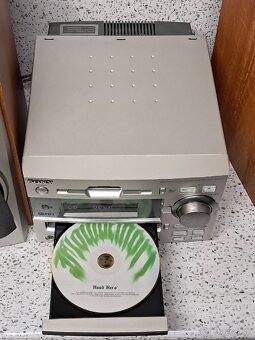 MINI HIFI COMPONENT SYSTEM DHC-MD313 / MINIDISC CD - 5