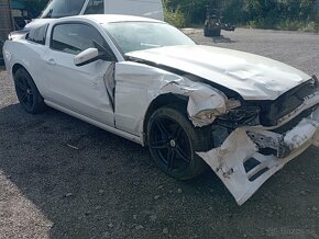 FORD MUSTANG 3,7L V6 RV 2014 227KW CZ. TP POJIZDNÉ, - 5