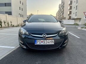 Opel Astra J ST - 5