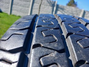 215/70 r15C letne pneumatiky 2 kusy - 5