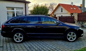 Škoda Superb 2  2.0tdi 103kw dsg rv.2012 - 5