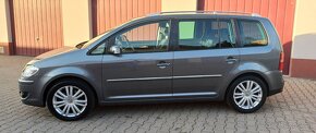 Volkswagen Touran - 5