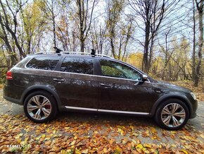 VW Passat Alltrack 130 KW, 4x4 full výbava REZERVOVANÉ - 5