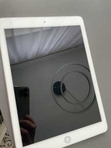 iPad (6. generácia)32 gb  + Apple pencil - 5