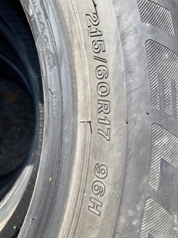 Bridgestone 215/60 r17 - 5