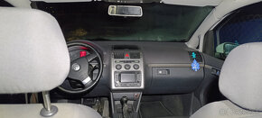 Touran 1.9 tdi  2010 - 5