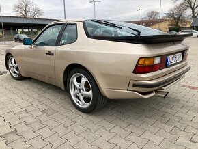 PORSCHE 944 - 5