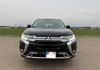 Mitsubishi Outlander 2.4 PHEH PLUG-IN HYBRID, 4WD - 5