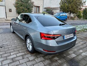 Skoda Superb Style 2.0tdi facelift 2020 - 5