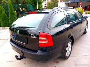 ŠKODA OCTAVIA COMBI 2.0TDI ELEGANCE - 5