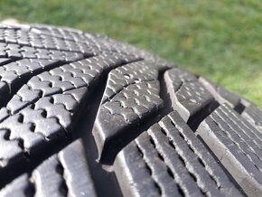 255/35 r19 zimne pneumatiky - 5