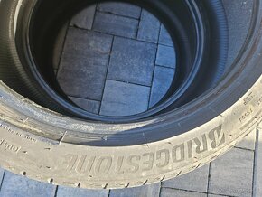 Predám pneumatiky Brigstone Turanza 255/40 R20 - 5