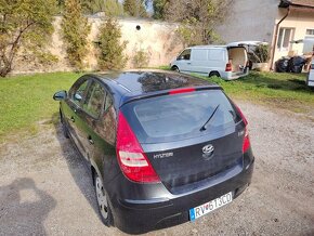 Hyundai i30 1.4 gls - 5