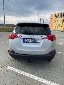 Toyota RAV4 - 5