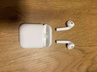 AirPods 2. generacia - 5