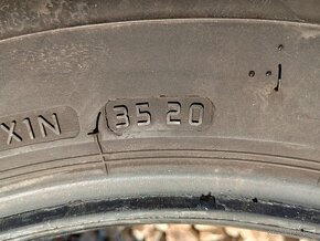 Predam 2ks pneu 215/70/r16    zimne  100T   Bridgestone - 5