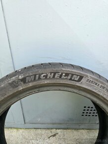 letné 225/45 R19 Michelin Pilot Sport 4 - 5