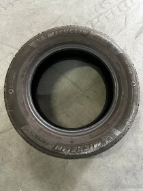 Letné pneu 205/60/r16 - 5