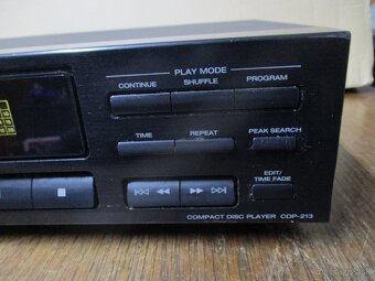 SONY  CDP-213 cd player - 5