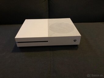 Xbox one S - 5