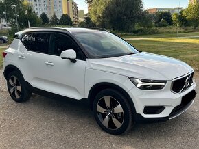 VOLVO XC40 MOMENTUM D3 AUTOMAT - 5