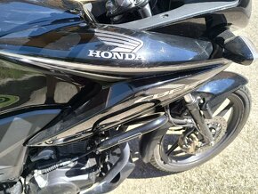 Honda CBF125M - 5