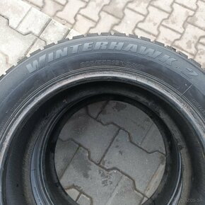 Predám zimné pneumatiky Firestone 205/55R16 - 5