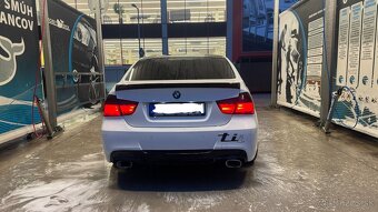 BMW E90 318i vymením/predám - 5