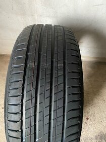 235/55 r18 - 5