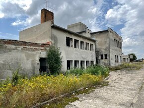 Objekty na sklady a výrobu 6000 m2 - poľnohospodárska výroba - 5