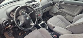 Lacno rozpredám Alfa Romeo 147 na náhradné diely - 5