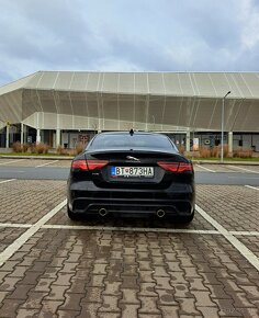 Jaguar XE P250 184kw - 5