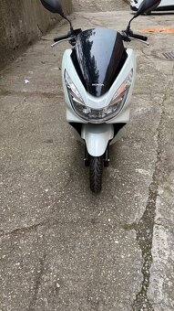 Predam Hondu PCX 125 - 5