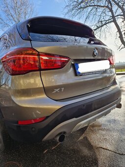 BMW X1 XDrive 20i A/T - 5