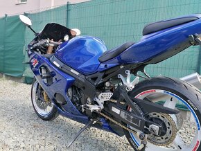 Suzuki gsxr 1000 k4 - 5