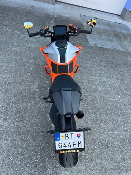 Predám KTM SUPERDUKE 1290 R Orange 2022 - 5